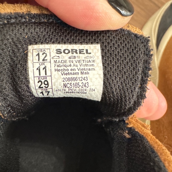 Kids Sorel Snow Boots - Picture 4 of 4